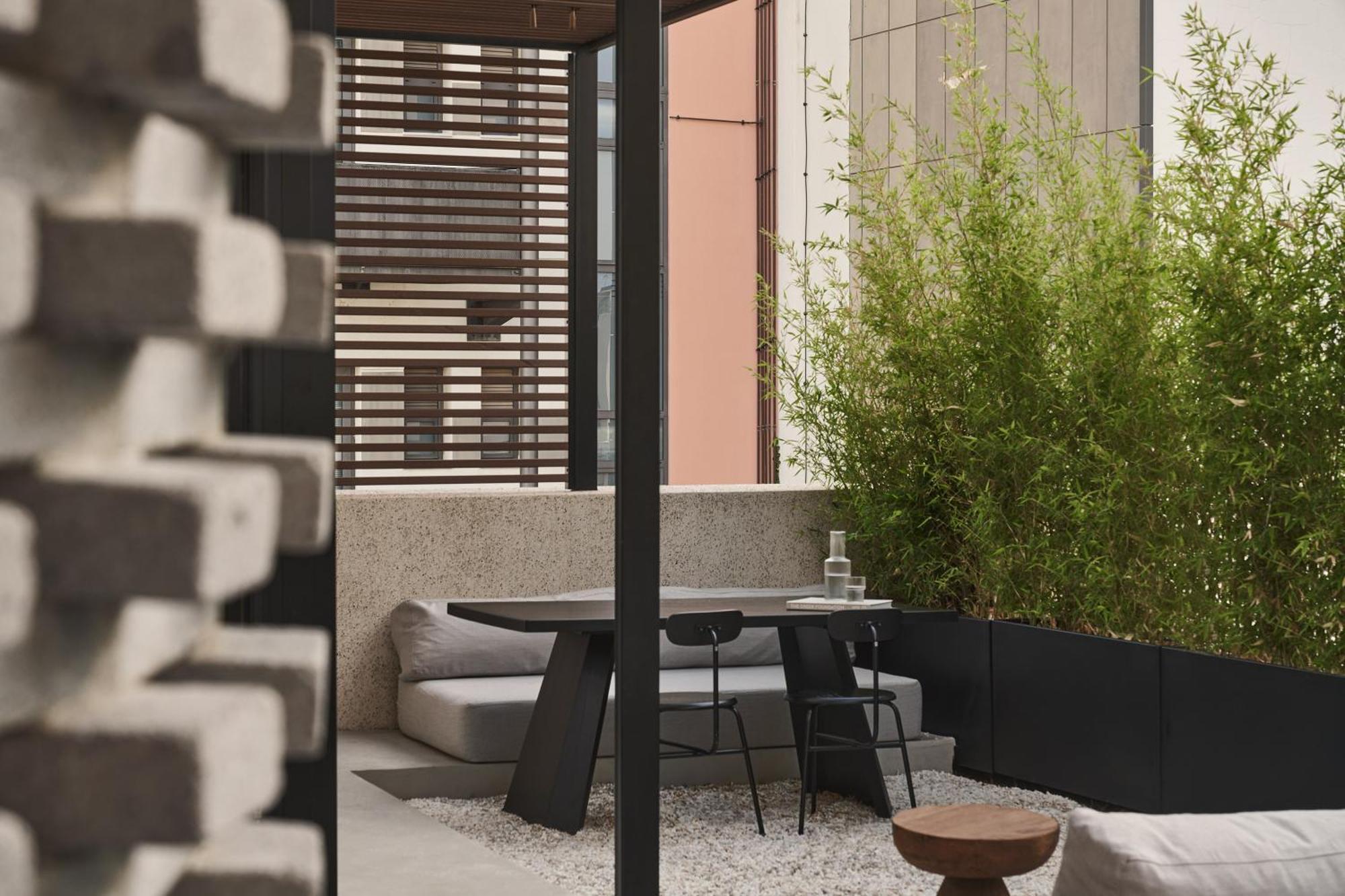 Hotel The Newel Psychiko Atenas Exterior foto The interior of the house